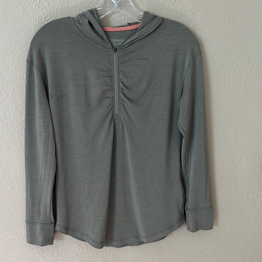 Patagonia® Worn Wear Girls' Doe Mesa Hoody, Size Large 12, Gray, Leightweight
